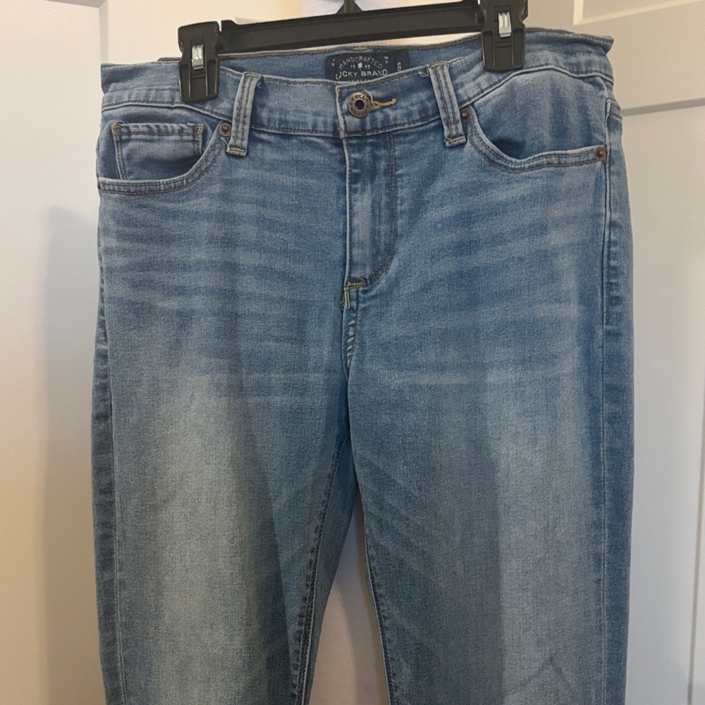 Lucky Brand Jeans Women's Light Wash Blue Jeans Size 8 Brook Straight
